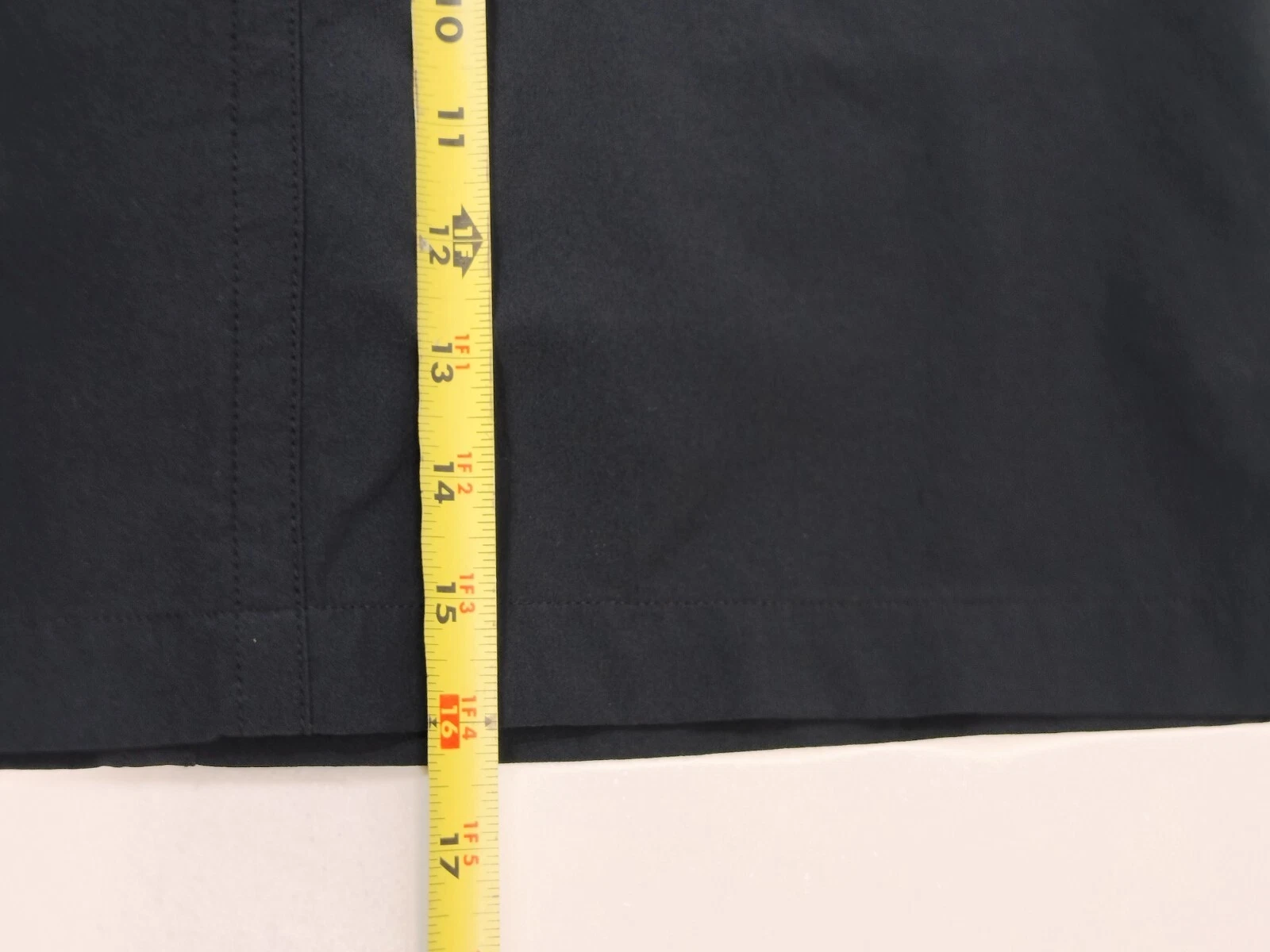 lole solid mini active pockets shorts