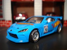 TOYOTA GR 86 CUP EDICIÓN PERSONALIZADA COCHE DE CARRERAS 1/64 HW ADVAN RUEDAS Y NEUMÁTICOS YOKOHAMA