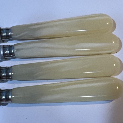 Jean Dubost BISTRO CUTLERY IVORY Stainless Silverware 4 Butter Knives - Picture 5 of 7
