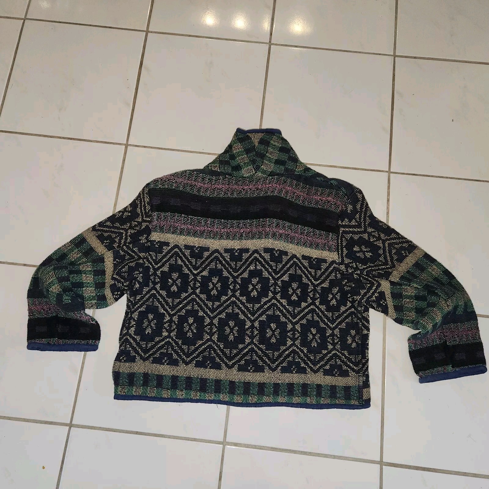 Picture 2 of 10