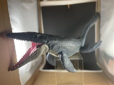 JURASSIC WORLD: Super Colossal Mosasaurus Real Feel Water Toy Dinosaur 2017 EUC
