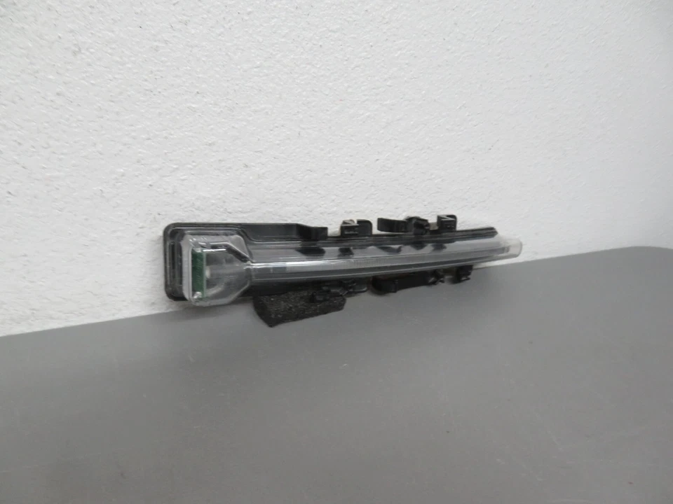 Ford Fiesta 2011 2012 2013 luz antiniebla lateral izquierda Foto 2 de 4