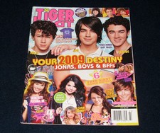 Tiger Beat Magazine Jan - Feb 2009 Kevin Nick Joe Jonas Brothers Selena Demi Tiger Beat Magazine Jan - Feb 2009 Kevin Nick Joe Jonas Brothers Selena Demi