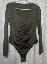 A New Day Women s Green Solid Long Sleeve V-Neck Ruched Bodysuit Size M