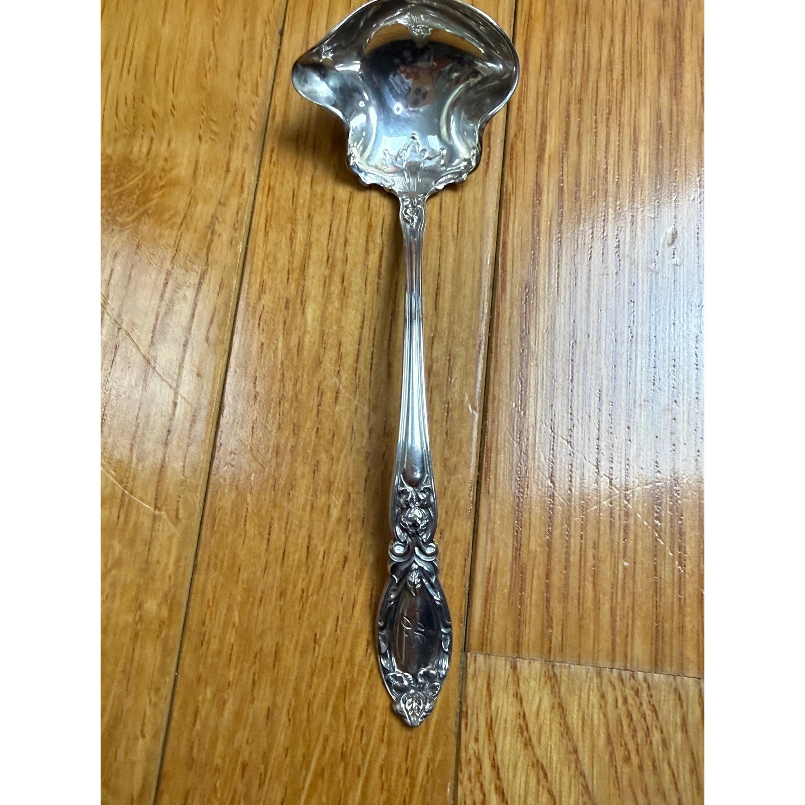 Antique Baker Manchester Manufacturing Company Sterling Silver Sauce Ladle 5.5"
Opens in a new windo