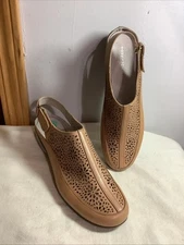 Easy Spirit Women's Dawn Casual Slingback Shoe 7.5 Narrow~NWOT ~ Almond