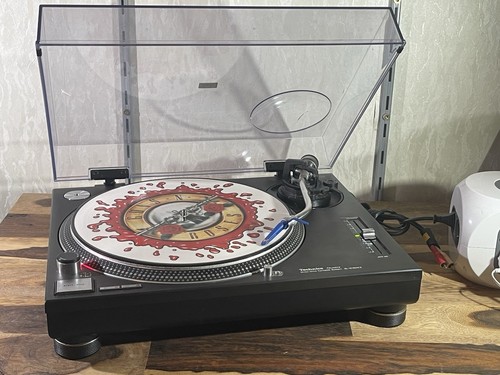 Technics SL-1210 MK2 DJ Turntable Plattenspieler Ortofon System und Haube. Top - Bild 1 von 15