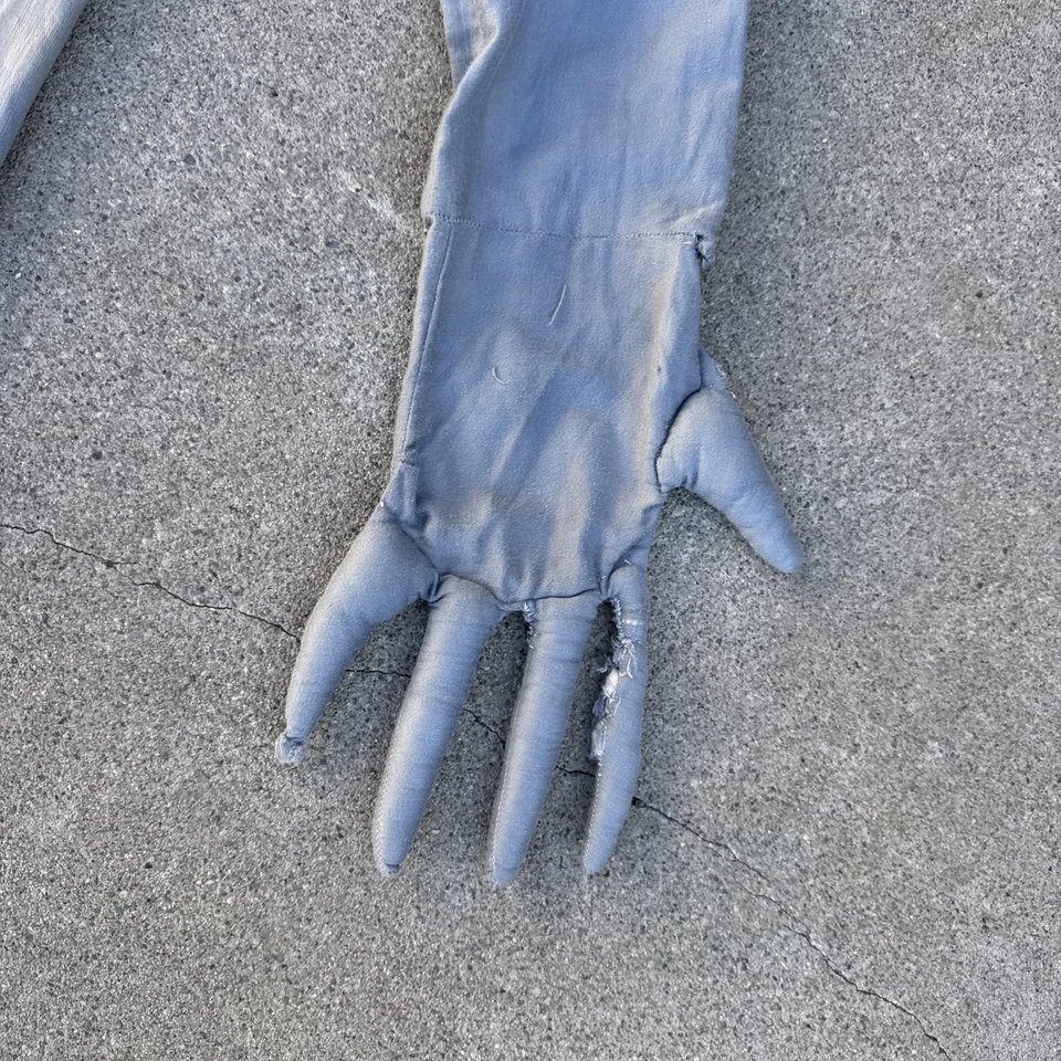 Antique 1920s Grey Jumpsuit With Molded Hands Alien  Halloween Costume  Vintage - Image 4 of 4