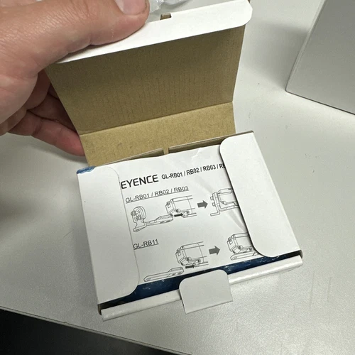 1PC Keyence GL-RB01 Laser Sensor New GLRB01 Free Shipping - Picture 3 of 4