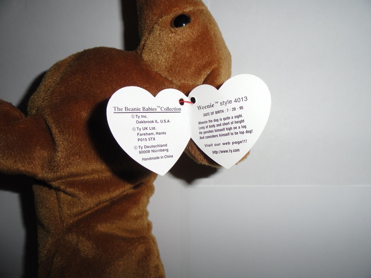 TY Beanie Baby Weenie the Dachshund with Errors 1995 Style 4013