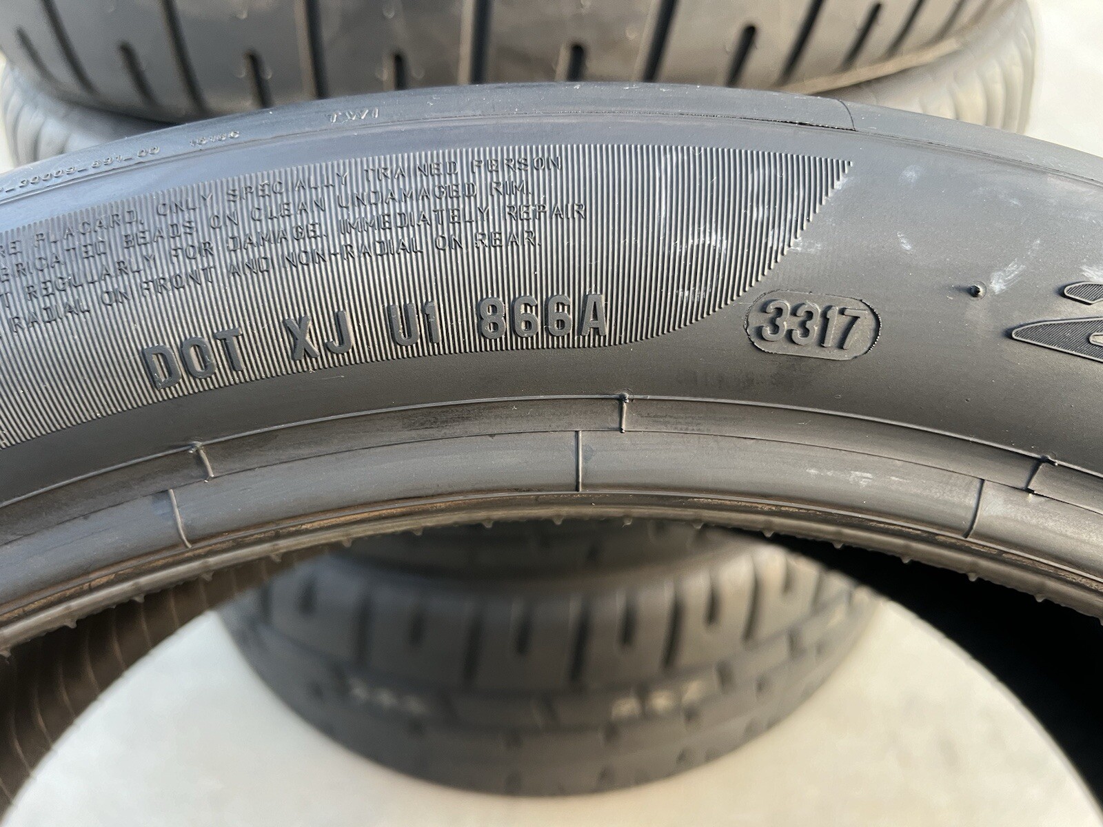 Set of TWO BRAND NEW 245/35ZR19 Pirelli P Zero Trofeo R MC1 McLaren Tires