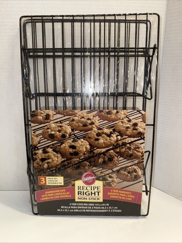 New Sealed Wilton Recipe Right Non Stick 3 Tier Cooling Grid 15 7/8" x 9 7/8" - 第 1/3 張圖片