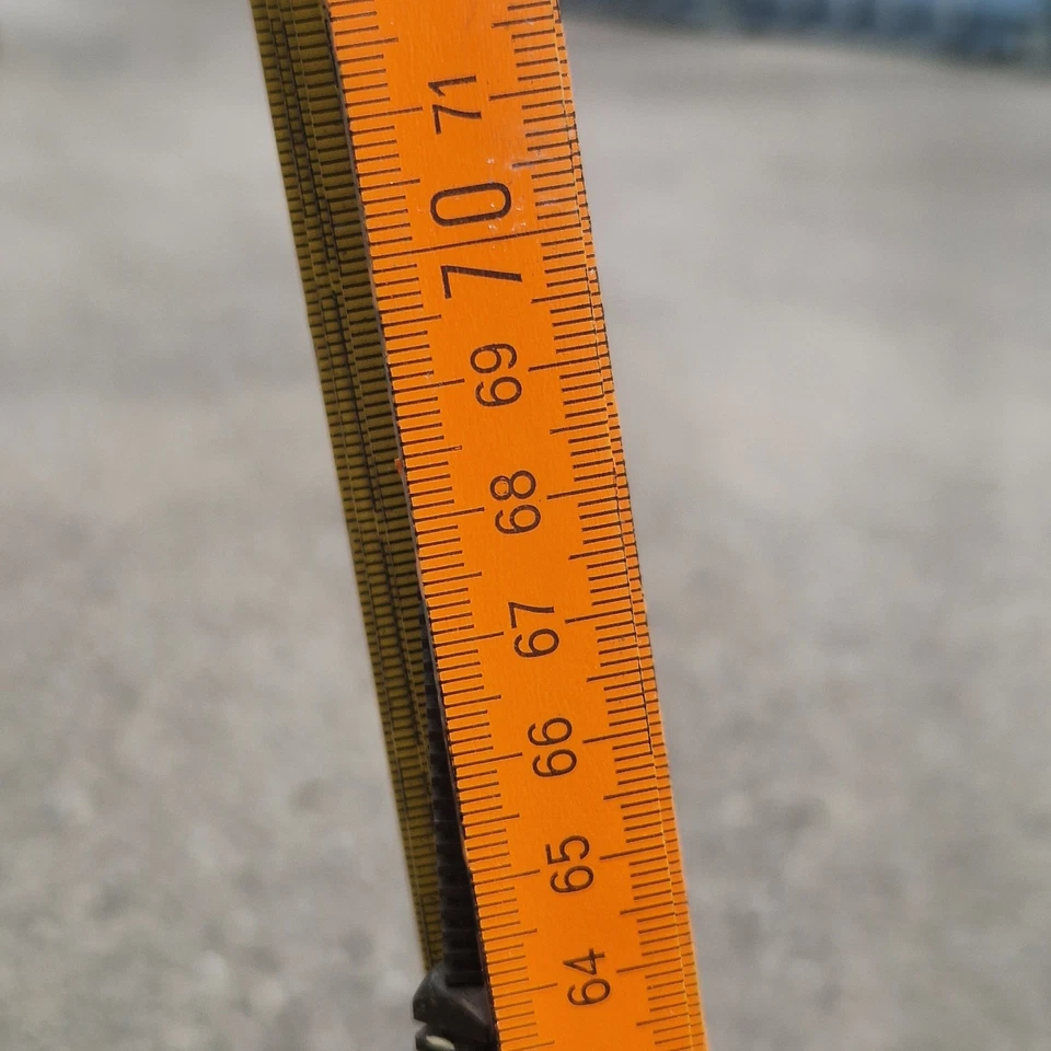 Stuttgarter Fernsehturm. Zur Wahl.Metall - Bild 3 von 3