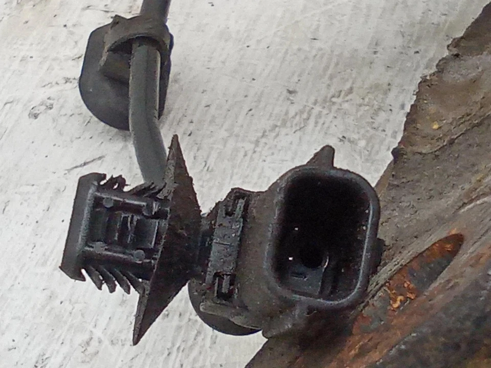 Mozzi ruota anteriore sinistro Renault Kangoo Express FW0/1 1.46 Diesel 66kw 2016 27669012 - Immagine 4 di 4