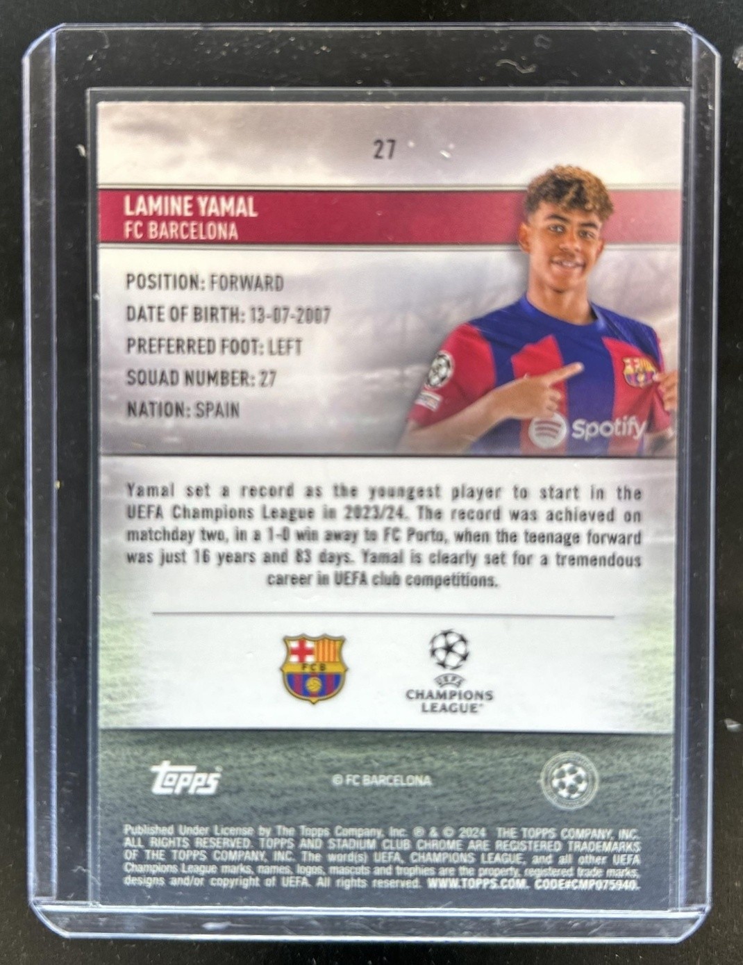 2023-24 Topps Stadium Club Chrome UEFA Lamine Yamal RC Rookie #27 Barcelona view 2