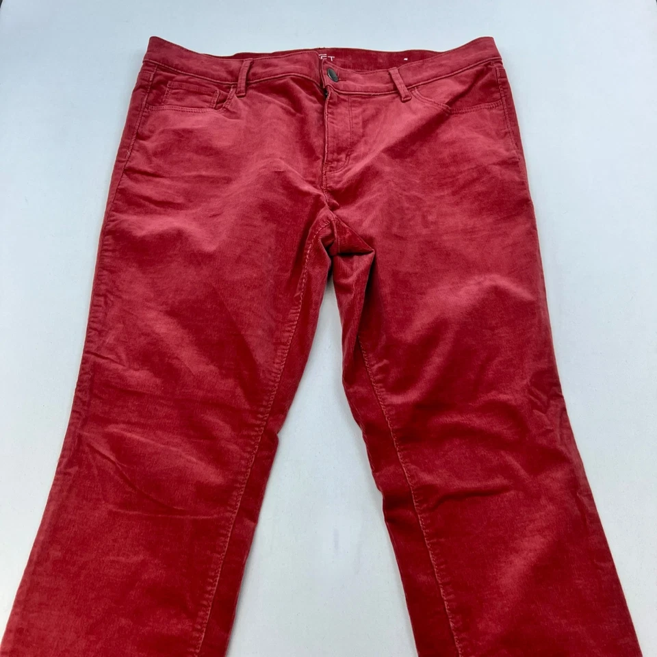 Pantalones Ann Taylor Loft modernos ajustados de pana tiro medio palo de rosa talla 14P Foto 2 de 4