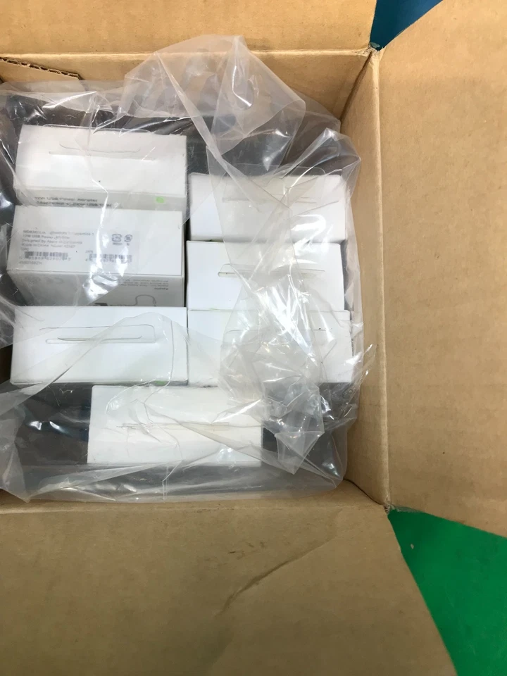 Apple A2167 MD836LL/A 12W USB Power Adapter Wall Charger New White* - Image 3 of 4