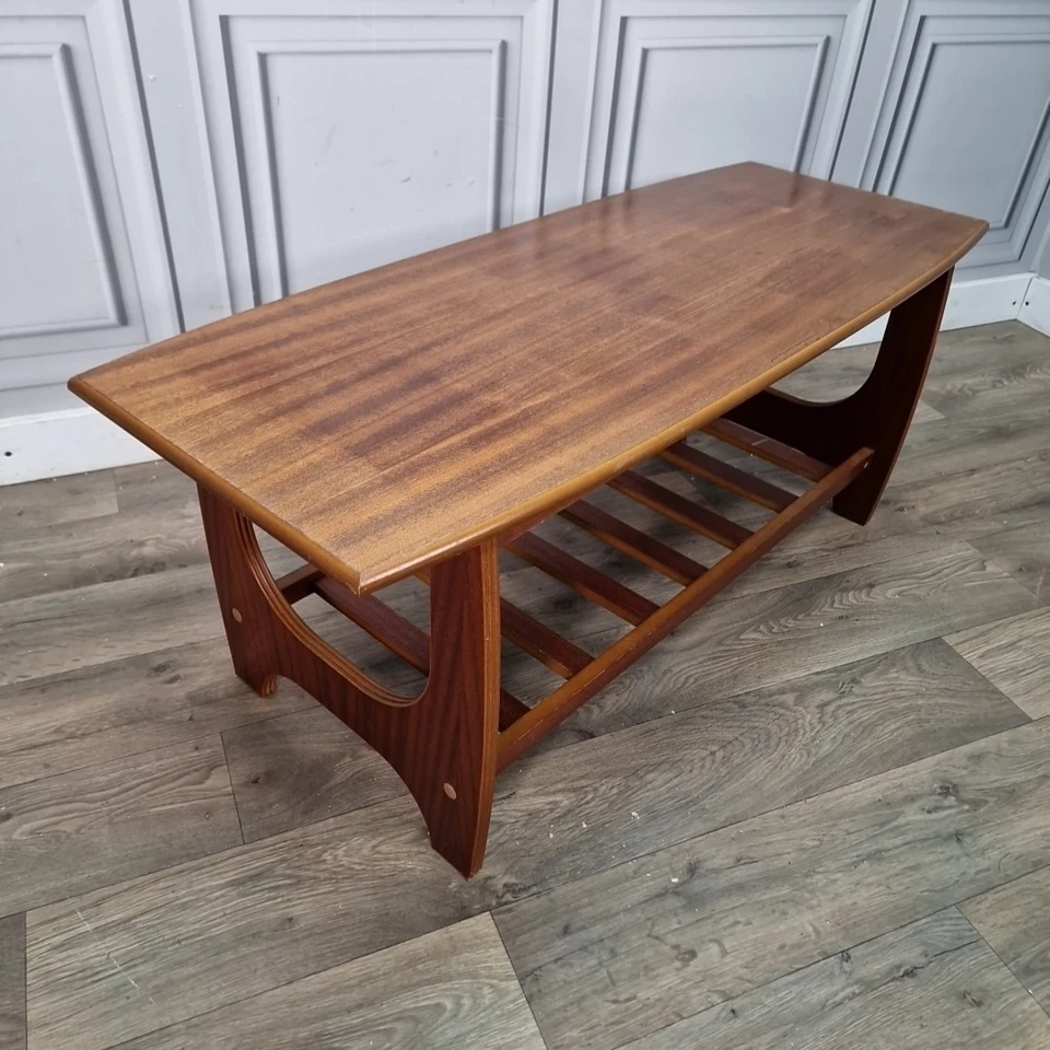 Vintage Teak Coffee Table – Mid Century Modern Style - Magazine Rack Wood Retro - Image 4 of 4