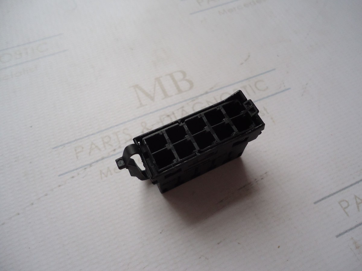 Mercedes Benz 2025453728 Cable Connector Plug Microphone 202 210 