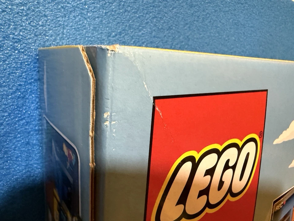 LEGO The Simpsons Kwik-E-Mart 71016 Homer Bart Marge Apu Snake Chief Wiggum *NEW - image 4 of 4