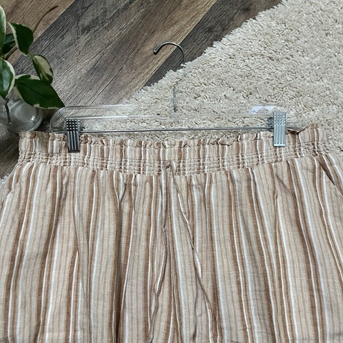 Cato Size 18/20 W Neutral Striped Frayed Ruffle Linen Pull On Shorts NWT - Picture 2 of 8