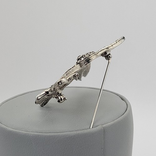 Vintage Avon Antiqued Silvertone & Rhinestone Fluttering Hummingbird Pin brooch - Picture 6 of 13