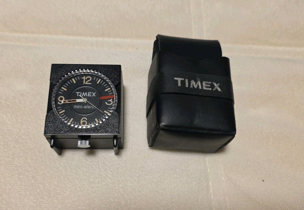 Vintage TIMEX Mini-Alarm Clock Travel Clock w/ Original Case