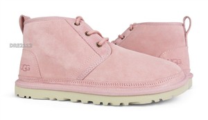 man uggs pink