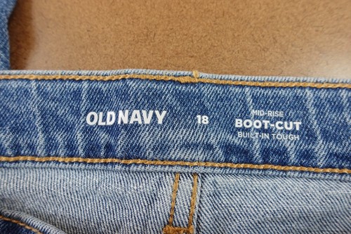 Old Navy Girls Size 18 Medium Wash Mid-Rise Built-In Tough Boot-Cut Jeans NWT - Picture 2 of 10