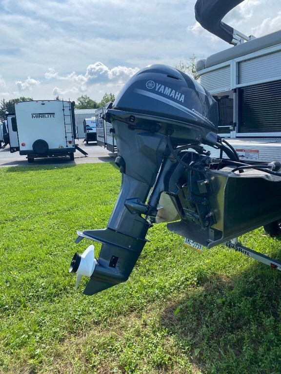 2020 BENNINGTON 20 SLV 20SLV Used