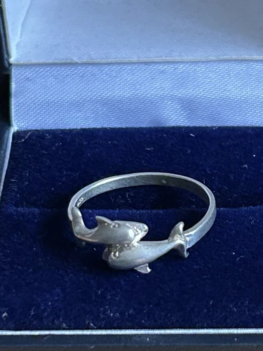 925 Silver Vintage Dolphins Design  Band Ring Size O