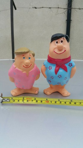 GIOCATTOLO MINIATURE VINTAGE FLINTSTONES FRED AND WILMA GOMMA MORBIDA ANNI '70 ERA SOVIETICA - Foto 8 di 12
