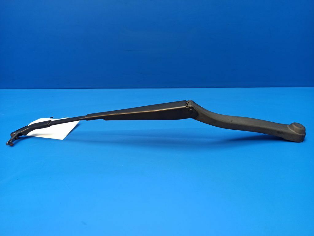 Mercedes-Benz E W212 Right Front wiper blade arm A2128201444  