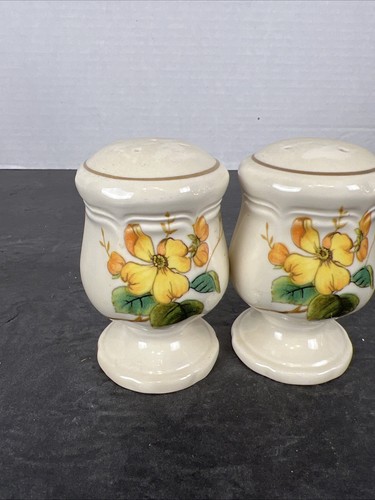 Rare Vintage Mikasa Heritage Goldwood Salt/Pepper Shakers - Picture 1 of 4