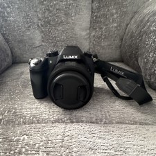 Panasonic LUMIX DMC-FZ1000 Bridge Camera Black 25-400mm Wi-Fi 4K w/ Accessories