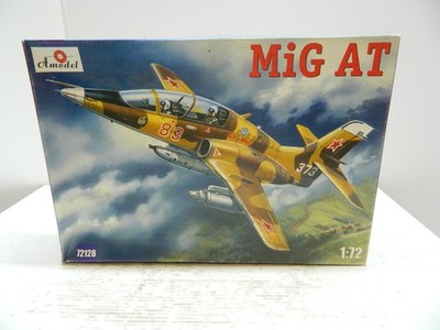 Amodel 1:72 Mikoyan Mig AT Soviet Training Jet 72128