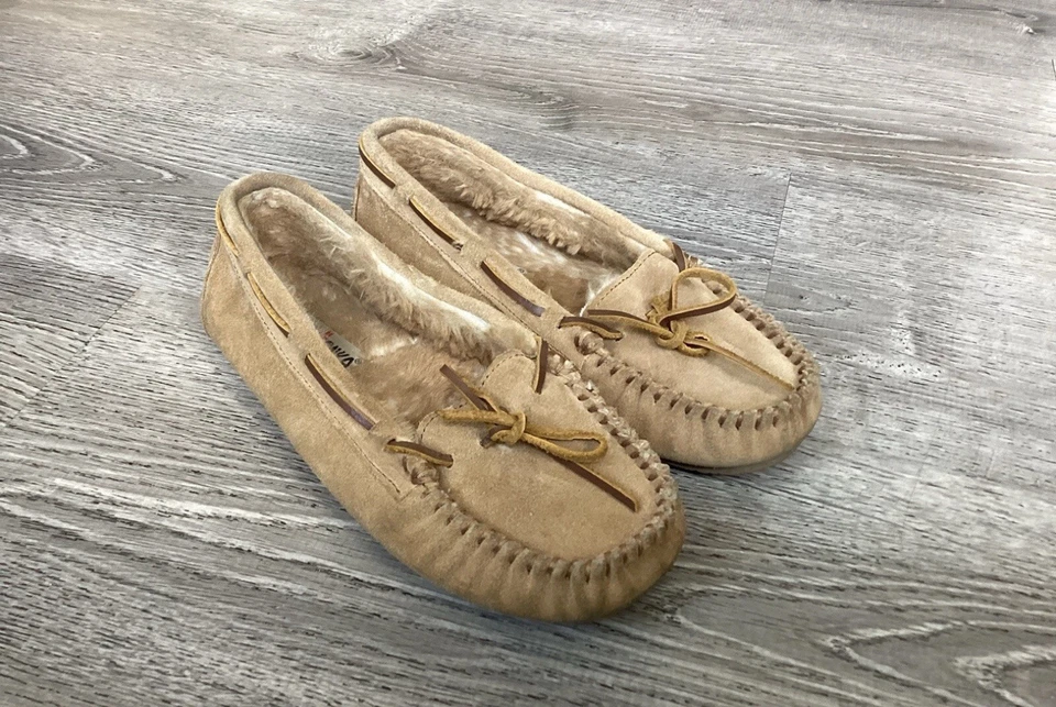Minnetonka 女式 Cally 莫卡辛 9 码一脚蹬棕色麂皮绒 40376 — 第 2/4 张图片