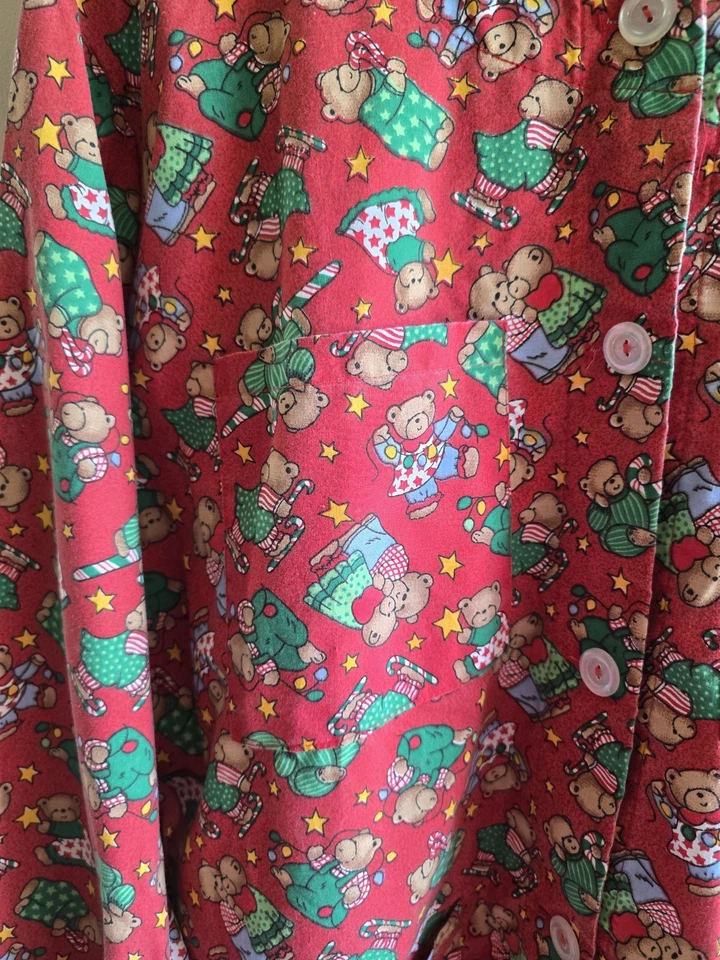 Women's Trend Multicolor Christmas Teddy Bears Long Sleeve Scrub Jacket Size L - Image 3 of 4