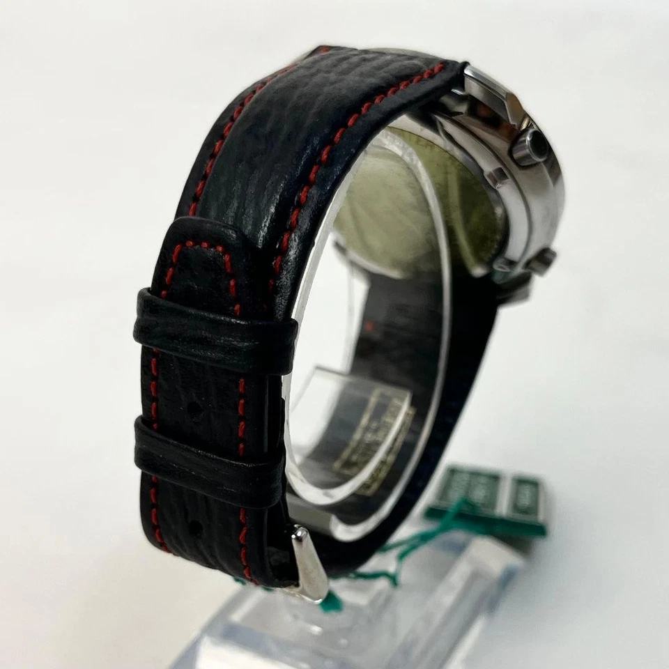 Reloj cronógrafo Benetton Bulova BN101 Japón esfera plateada 43 mm analógico Foto 3 de 4