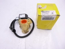 Parker Skinner 2 way Open 3/4 NPT Direct Lift Brass Solenoid Valve 24VDC Conduit