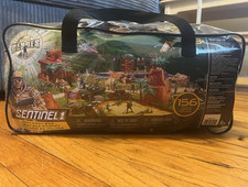 True Heroes Sentinel 1 Mega Army Bag Carry Case 156pc Plastic Infantry Set