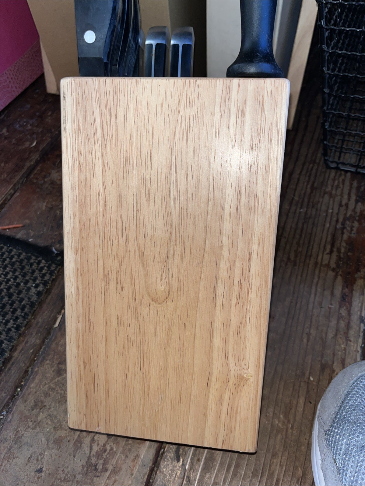 HENCKELS Knife Block and Partial Set- 3 Kitchen Knives, 3 Steak Knives, 1 Steel