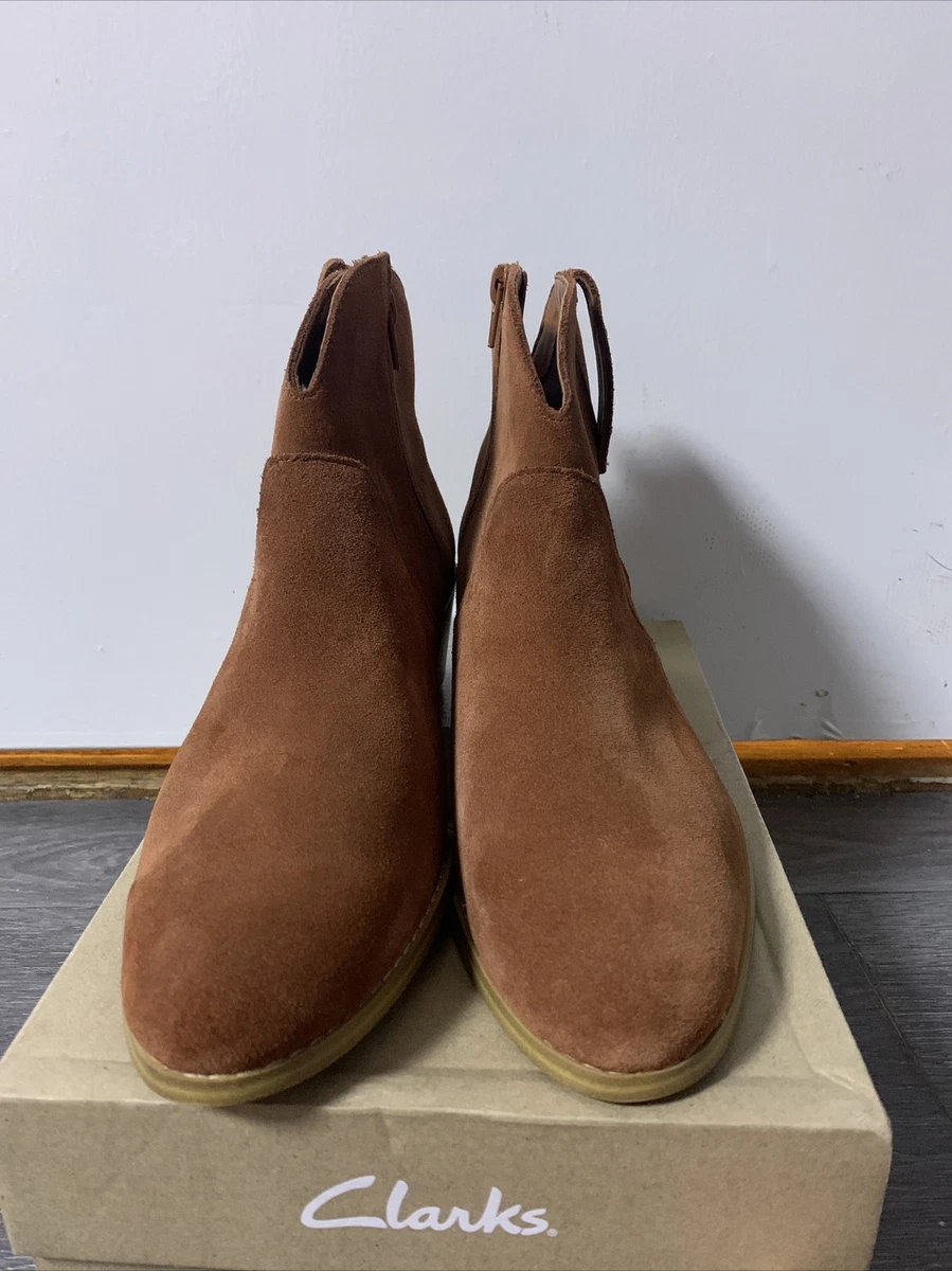 Clarks Breccan Myth Tan Suede Boots Uk8