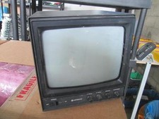 Hitachi VM-920U Video Monitor 9" GRAYSCALE 28W