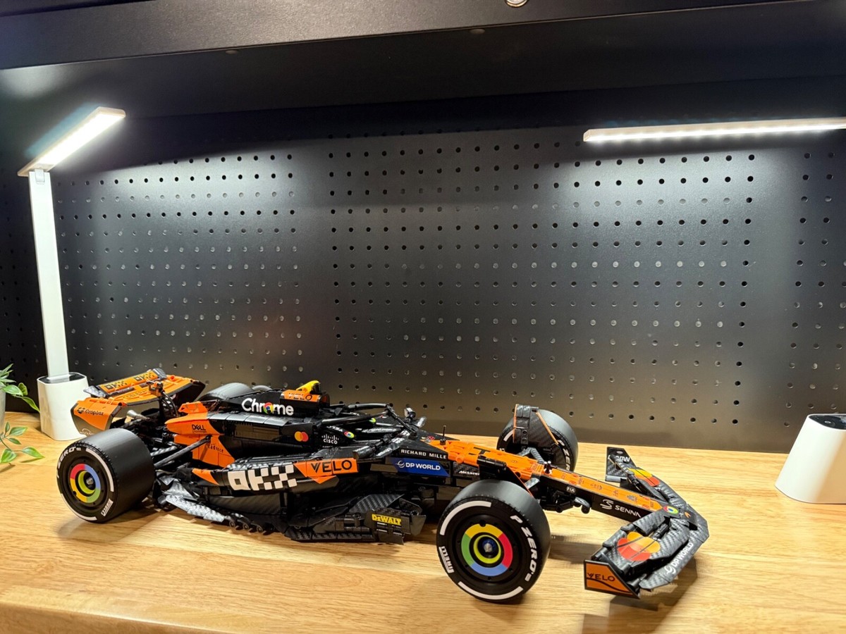 F1-Style Slick Wheels for 42141 McLaren Car – Pirelli/Google