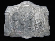 OC19134 VINTAGE 1976  200 YEARS AMERICAN PRESIDENCY  BICENTENNIAL BELT BUCKLE