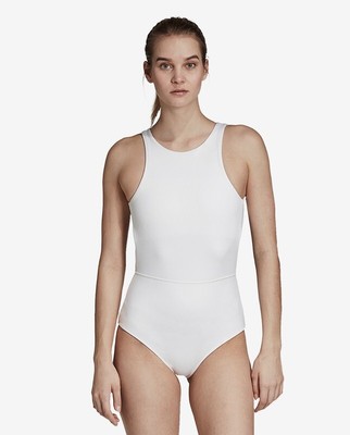 tweens modeling bikinis