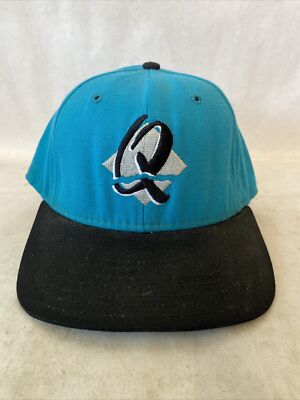 Vintage 90's Rancho Cucamonga Quakes Fitted 7 1/8 Hat Minor League Q Delong USA