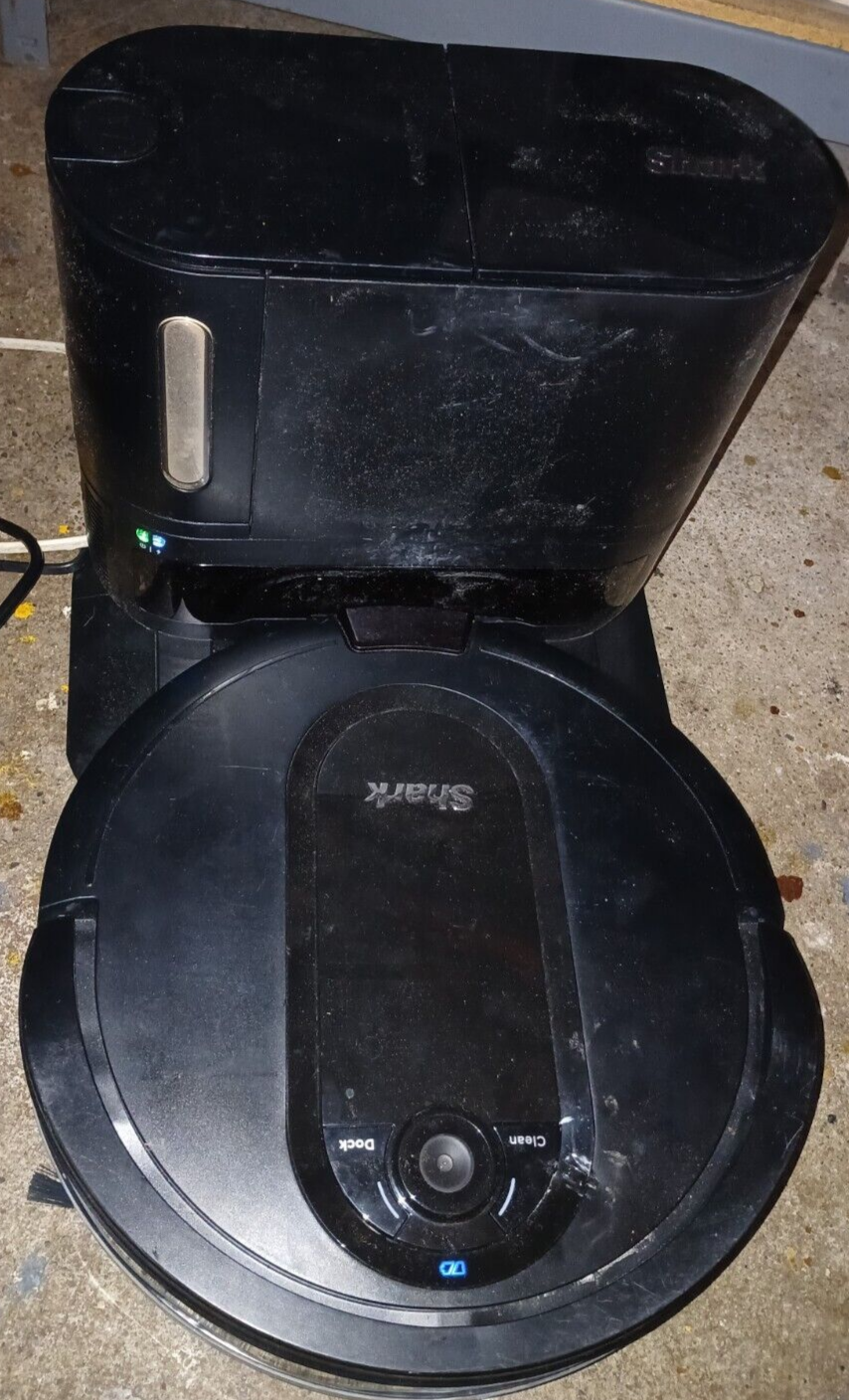 SHARK IQ ROBOT SELF-EMPTY RV1300S3US RV1000S AUTOMATIC VACUUM TESTED WORKING