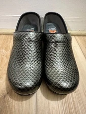 DANSKO XP Black & Gray Leather Clogs Size 39